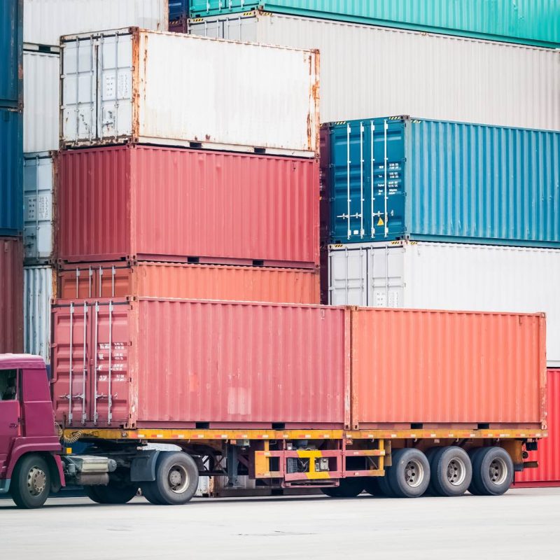 campac-cargo-truck-in-container-depot-2021-04-02-22-21-14-utc
